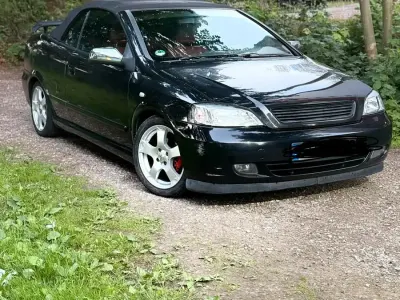 Gebraucht Opel Astra 101 PS (74 kW) 2001 Schwarz Cabrio