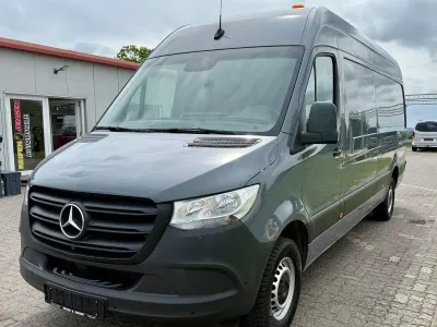Gebraucht Mercedes Sprinter 190 PS (139 kW) 2020 Grau Van