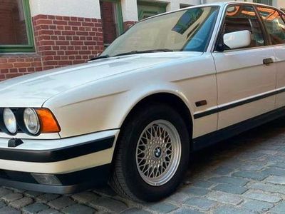 Gebraucht BMW 525 Executive 192 PS (141 kW) 1993 Weiß Limousine