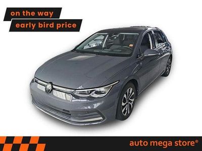 Gebraucht VW Golf VIII Active 150 PS (110 kW) 2022 Delfingrau metallic Limousine