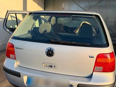 Gebraucht VW Golf IV 101 PS (74 kW) 1999 Grau Kleinwagen