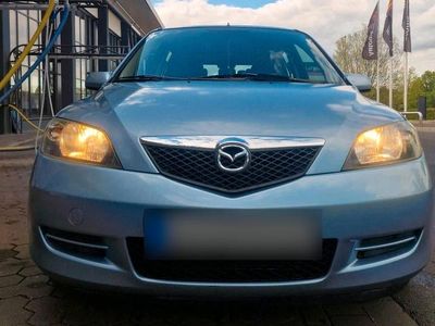 Usata Mazda 2 Exclusive 80 CV (58 kW) 2005 Blu Utilitaria