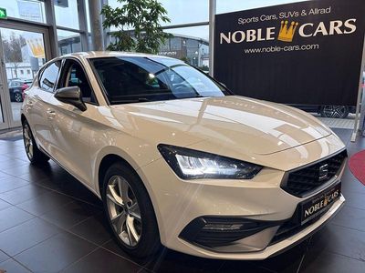 Weiß Gebraucht 2021 Seat Leon FR Limousine | 20.290 € (Fairer Preis)