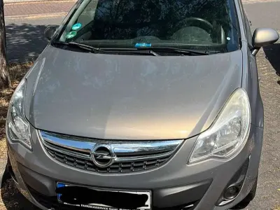 Gebraucht Opel Corsa Selection 87 PS (63 kW) 2012 Gold Kleinwagen