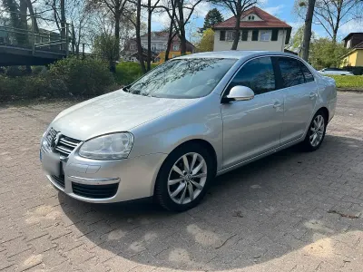 Gebraucht VW Jetta Comfortline 105 PS (77 kW) 2007 Silber Limousine
