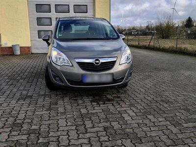 Second-hand Opel Meriva 2011 Andere farben Monovolum