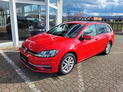 Gebraucht VW Golf VII Comfortline 150 PS (110 kW) 2019 Rot Kombi
