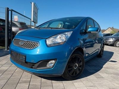 Second-hand Kia Venga 128 CP (94 kW) 2011 Albastru Hatchback