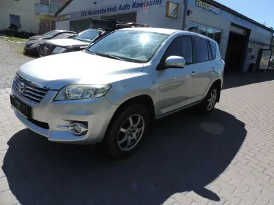 Gebraucht Toyota RAV4 Life 150 PS (110 kW) 2011 Silver metallic SUV