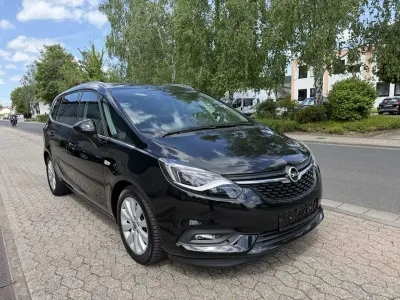 Gebraucht Opel Zafira Tourer Innovation 170 PS (125 kW) 2016 Onyx schwarz Van / Kleinbus