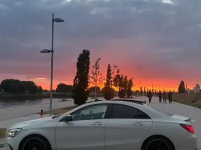 Gebraucht Mercedes CLA180 Night 122 PS (89 kW) 2017 Weiß Coupé