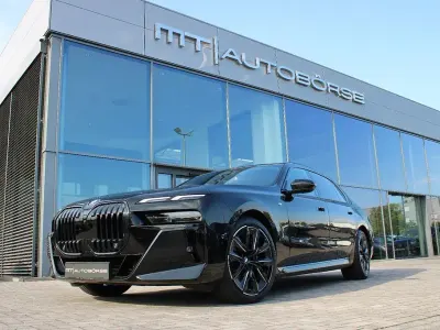 Gebraucht BMW 740 M Sport 286 PS (210 kW) 2024 Schwarz Limousine