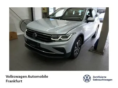 Gebraucht VW Tiguan Active 150 PS (110 kW) 2023 Reflexsilber metallic SUV