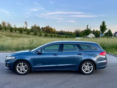 Gebraucht Ford Mondeo Titanium 188 PS (138 kW) 2019 Blau Kombi