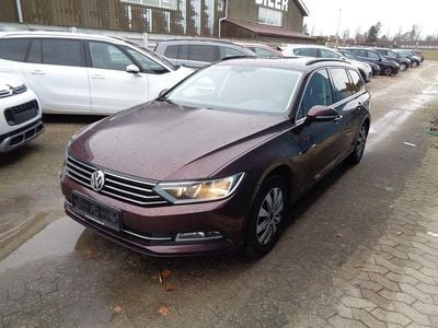 Gebraucht VW Passat Comfortline 150 PS (110 kW) 2016 Rot Kombi