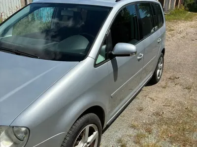Gebraucht VW Touran 104 PS (76 kW) 2004 Silber Van / Kleinbus
