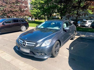 Mercedes E200