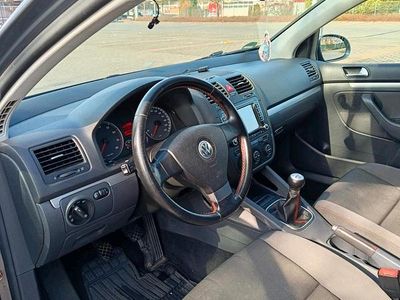 Gebraucht VW Golf V 102 PS (75 kW) 2006 Grau Kleinwagen
