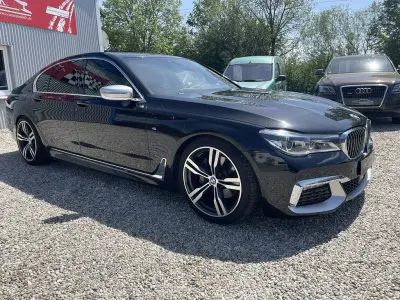 Gebraucht BMW 730 M Sport 265 PS (194 kW) 2016 Black sapphire metallic Limousine