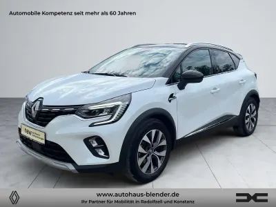 Gebraucht Renault Captur Intens 158 PS (116 kW) 2021 Perlmuttweiß, dach blackpear SUV
