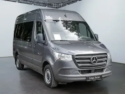 Gebraucht Mercedes Sprinter 170 PS (125 kW) 2023 Grau Van