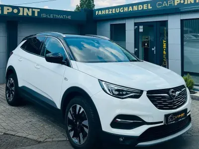 Gebraucht Opel Grandland X 131 PS (96 kW) 2021 Schwarz SUV