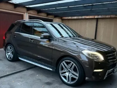 Gebraucht Mercedes ML350 AMG Edition 1 258 PS (189 kW) 2012 Braun SUV