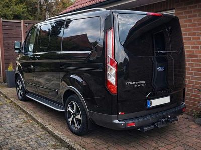 Gebraucht Ford Tourneo Active 170 PS (125 kW) 2023 Schwarz Van / Kleinbus
