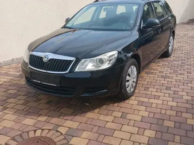 Gebraucht Skoda Octavia Impuls Edition 102 PS (75 kW) 2010 Grau Kombi