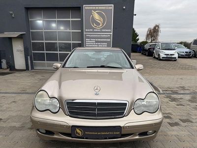 Gebraucht Mercedes C200 Classic 163 PS (119 kW) 2001 Gold Limousine