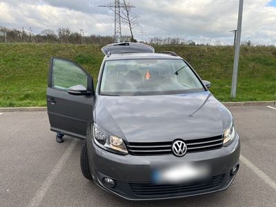 gebraucht VW Touran 1.4 TSI DSG Trendline