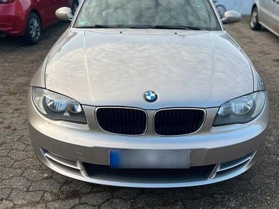 Gebraucht BMW 118 Cabriolet 143 PS (105 kW) 2008 Beige Cabrio