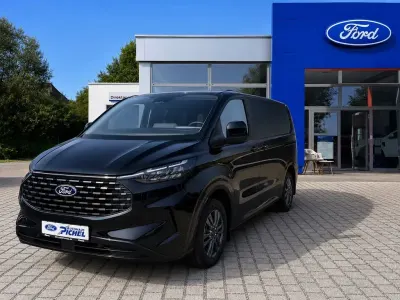 Neu Ford Tourneo Custom Titanium 170 PS (125 kW) 2026 Schwarz Van