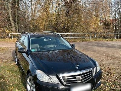 Usata Mercedes E500 Avantgarde 387 CV (284 kW) 2009 Nero Station wagon