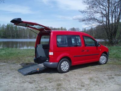 gebraucht VW Caddy Caddy1.4 Life (5-Si.) Rollstuhl Rampe TÜV neu