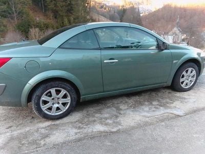 Grün Gebraucht 2006 Renault Mégane Cabriolet Cabrio | 1.350 €