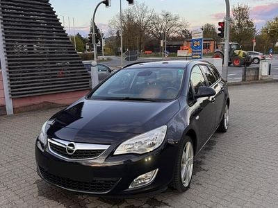 Usata Opel Astra 125 CV (91 kW) 2012 Nero Station wagon