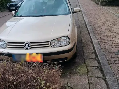 Gebraucht VW Golf IV 105 PS (77 kW) 2003 Gold Kombi
