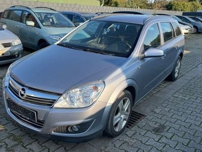 Gebraucht Opel Astra Edition 90 PS (66 kW) 2009 Silber Kombi