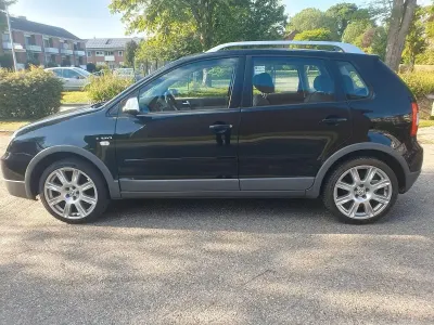 Gebraucht VW Polo 75 PS (55 kW) 2005 Schwarz Kleinwagen