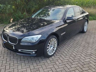 BMW 730