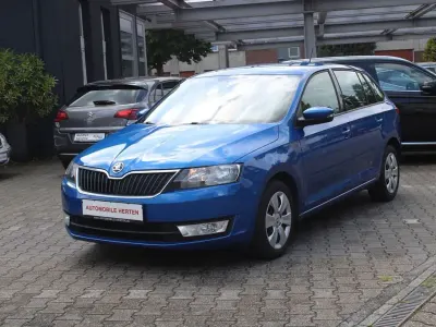 Gebraucht Skoda Rapid Ambition 90 PS (66 kW) 2016 Blau Kleinwagen