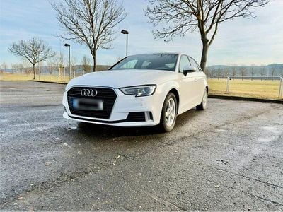 Gebraucht Audi A3 S-Line 150 PS (110 kW) 2019 Weiß Limousine