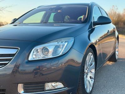 Gebraucht Opel Insignia 180 PS (132 kW) 2010 Blau Kombi
