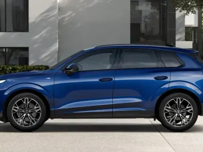 Neu Audi Q3 S-Line 204 PS (150 kW) 2026 Navarrablau metallic SUV