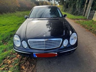 Mercedes E320
