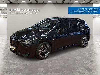 Gebraucht BMW 220 Active Tourer Luxury Line 156 PS (114 kW) 2025 Schwarz Van / Kleinbus