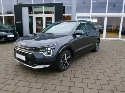 Neu Kia Niro Comfort 2025 Grau SUV