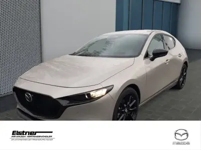 Nowe Mazda 3 Homura-Line 140 KM (102 kW) 2025 Złoty Sedan/Limuzyna