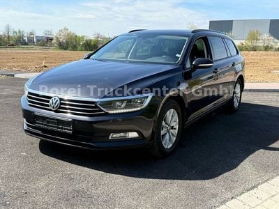 Gebraucht VW Passat Trendline 120 PS (88 kW) 2016 Schwarz Kombi